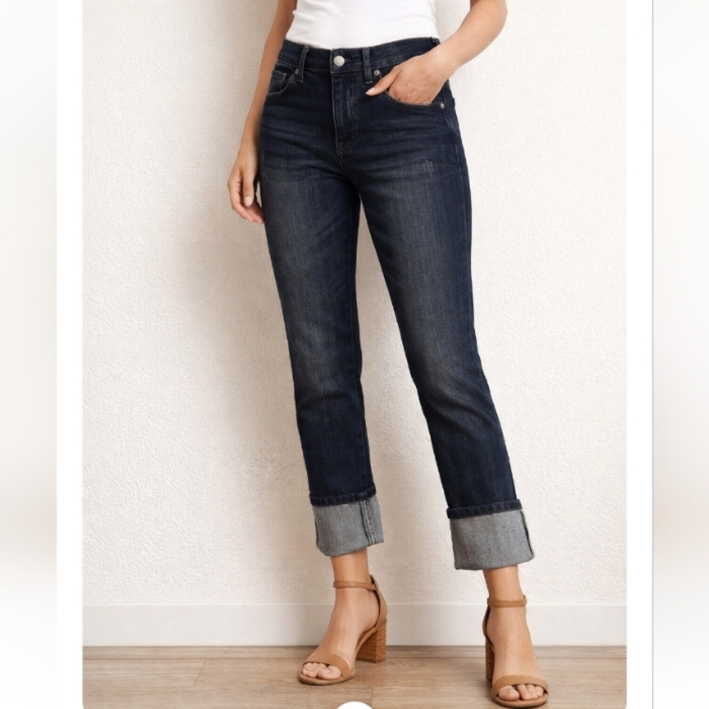 VENUS Dark Wash Cuffed Cropped Jeans Size 4 Stretch Denim Chic Cuff Hem
